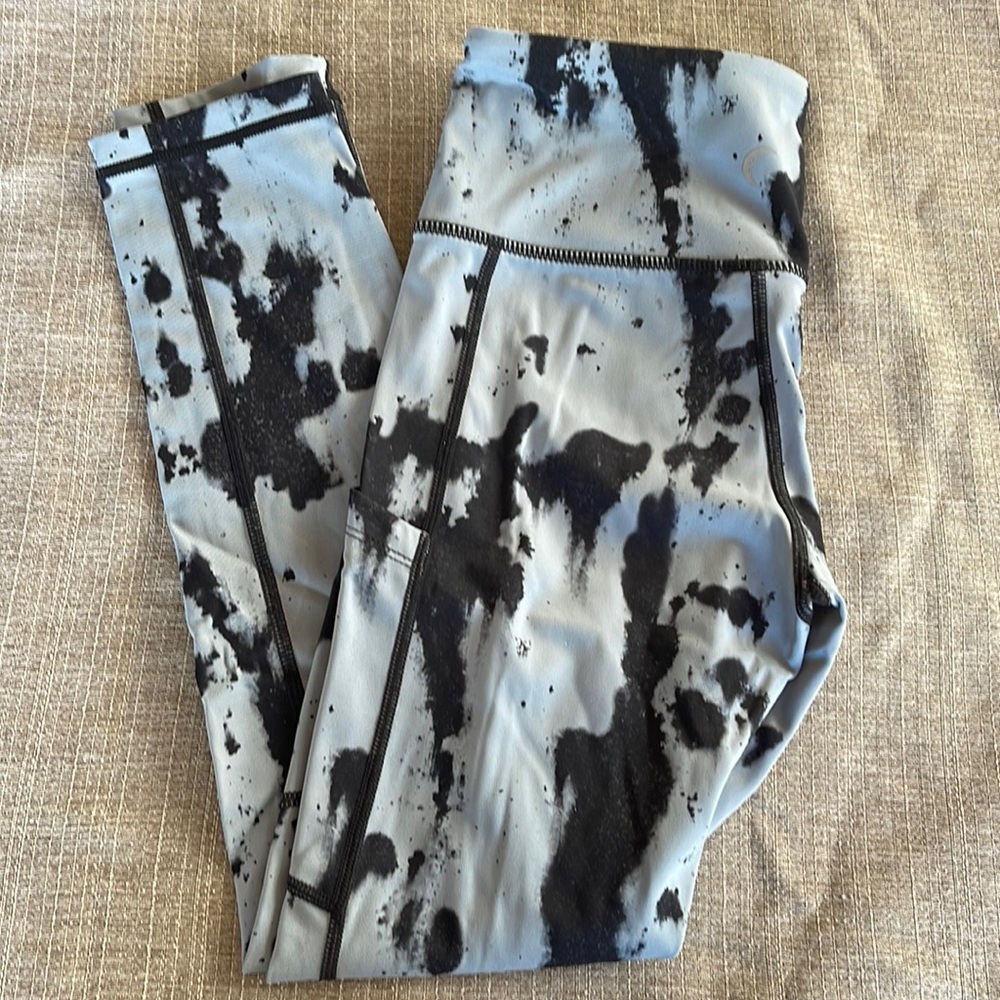 Zyia leggings